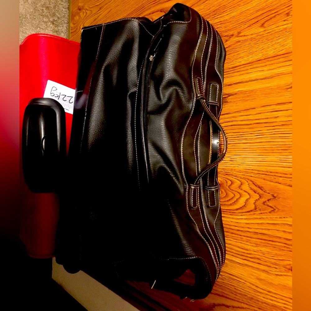 Mont Blanc, Black leather travel bag